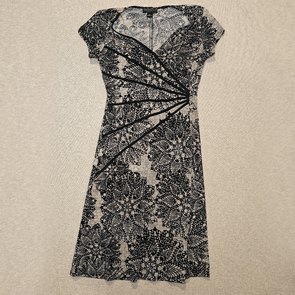 Connected Apparel Women's Black and Cream Dress Size 6